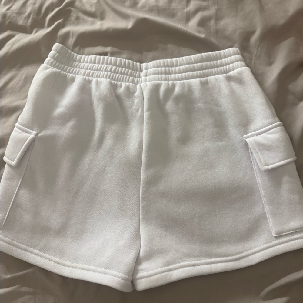 refuge White Cargo Pocket Women’s Shorts